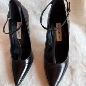 Burberry Black Leather Heels